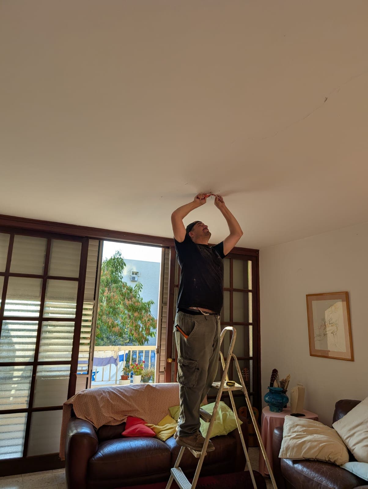 תיקון תקלת חשמל